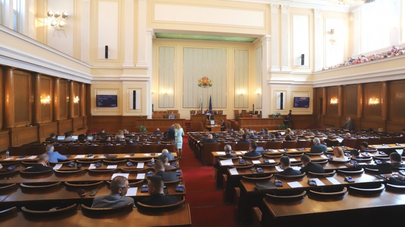 Парламентът прие на второ четене разпоредби от актуализацията на държавния