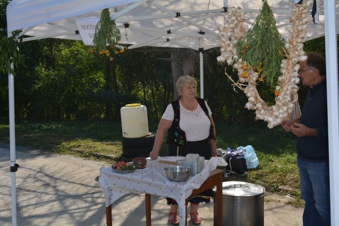 Монтанско село събра кулинарни майстори на стари български рецепти /снимки/