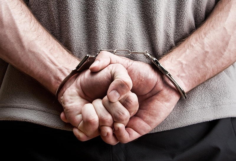 32 годишен рецидивист е задържан в полицейския арест в Монтана