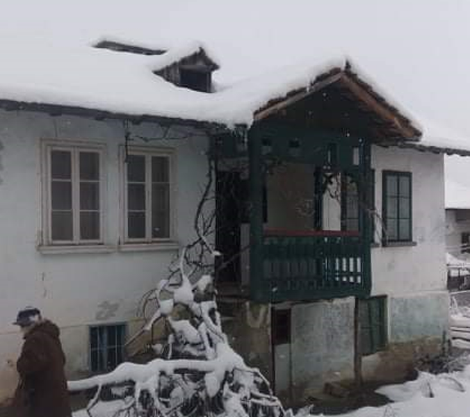 ЧСИ обяви за публична продан къща с парцел във врачанското