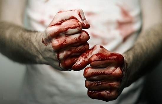 62 годишен мъж е в тежко състояние след побой от сина