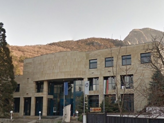 Териториалното поделение на Националния осигурителен институт във Враца обяви свободно