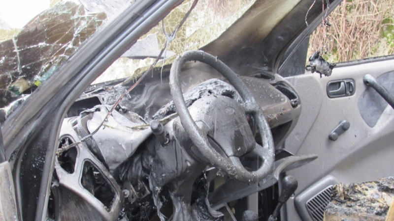 Лек автомобил пламна в движение на автомагистрала Тракия и предизвика