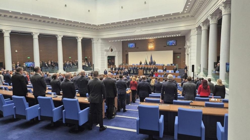 „Галъп“: Ако изборите са следващата неделя, ГЕРБ е първа сила, следват ги „ДПС-Ново начало“