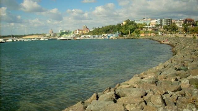 Водолази от Военноморските сили са обезвредили в Несебърския залив 6