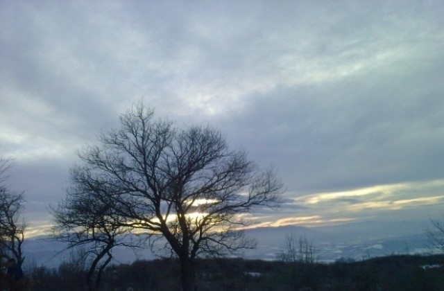 Атмосферното налягане е и ще се задържи по високо от средното