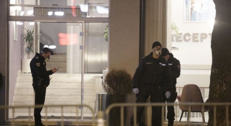 Британските туристи от хотела край Лъвов мост в София са