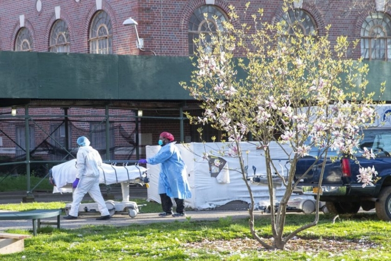 За втори пореден ден в САЩ са регистрирани около 2000