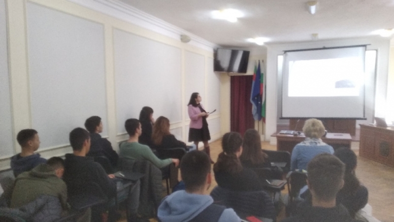 Областният информационен център в Монтана проведе дискусия за умения образование