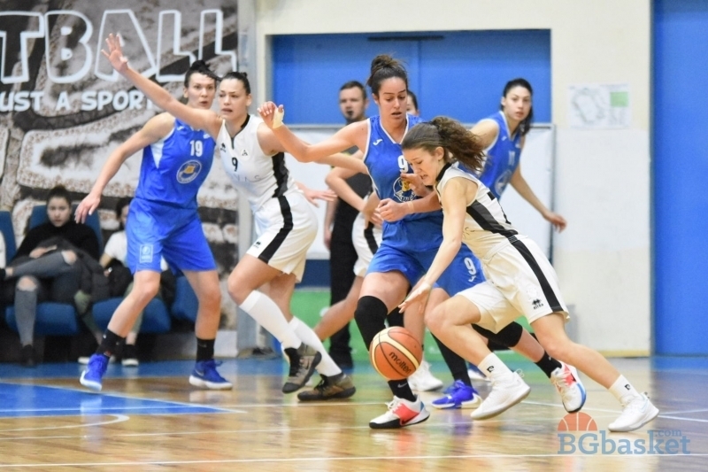 В първа frac12 финална среща от турнира за Купата на