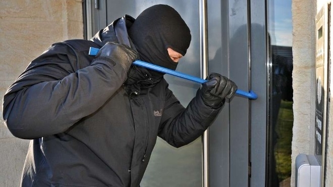 Полицията разследва кражба от склад на фирма в Козлодуй съобщиха