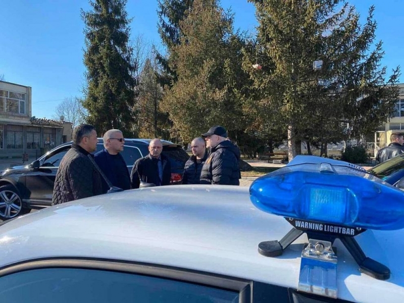 11 лица с две и повече висящи дела са били