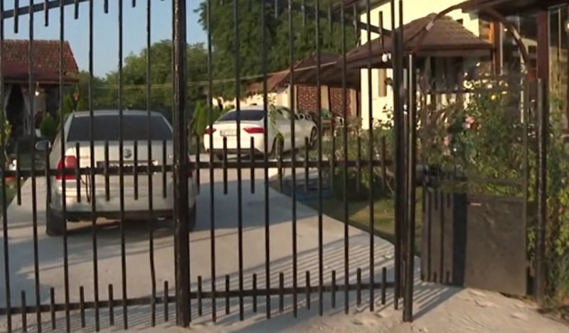 29 годишният Красимир Ангелов е мъжът отмъкнал кутията с подаръци за