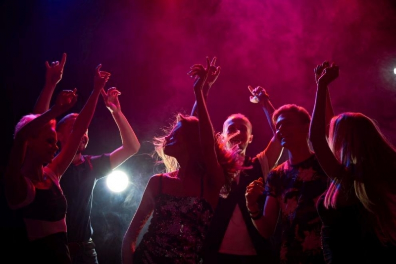 Нощните клубове в Монтанско остават отворени но без да се