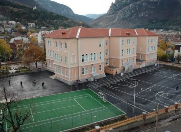 На 8 ноември Средно училище Христо Ботев Враца ще