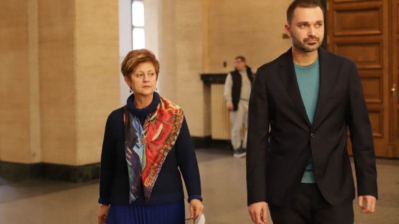 България е потърсила помощ от ФБР за телефона на убития