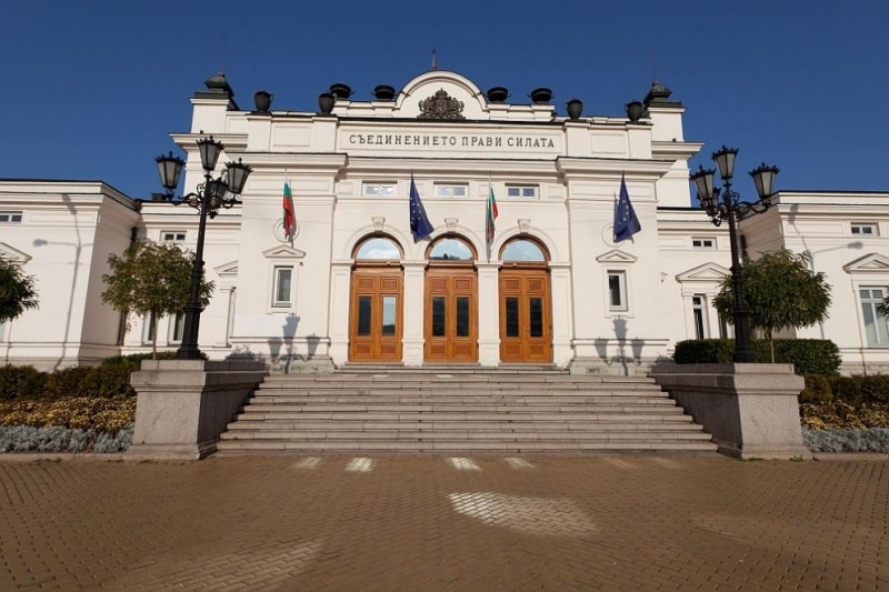 Народното събрание отваря вратите си за граждани днес съобщиха от