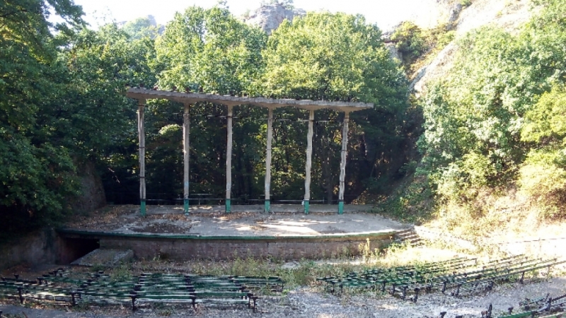 Общинската администрация в Белоградчик започна почистване и ремонт на лятното