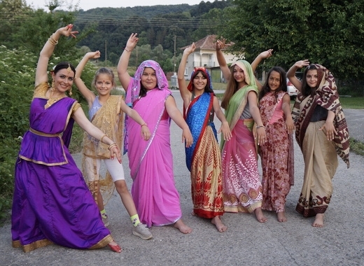 Индийските култура традиции и кухня намериха място и в сърцата