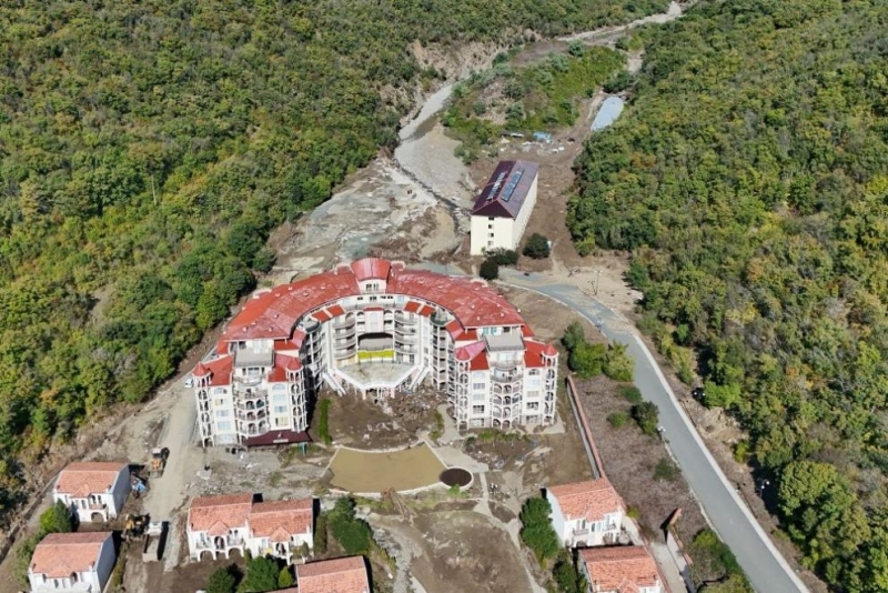 ДНСК издаде заповед за премахване на незаконен строеж в „Елените”