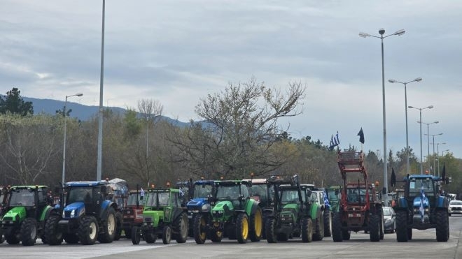 Гръцките фермери вдигнаха снощи блокадата на ГКПП Кулата Промахон и