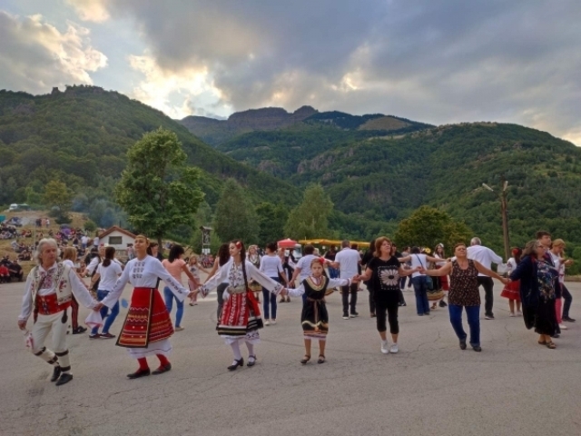 Един от най посещаваните празници на Балкана под връх Копрен се