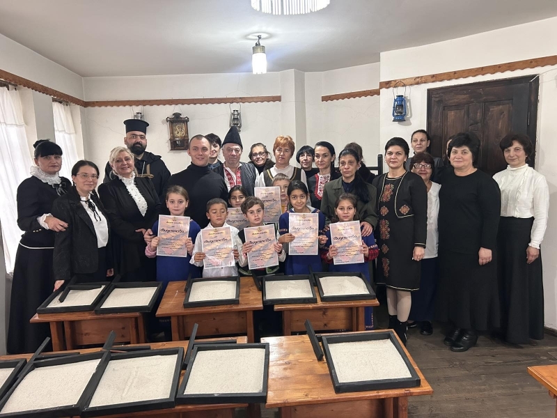 Ученици от Оряхово участваха във възстановка на възрожденски урок /снимки/