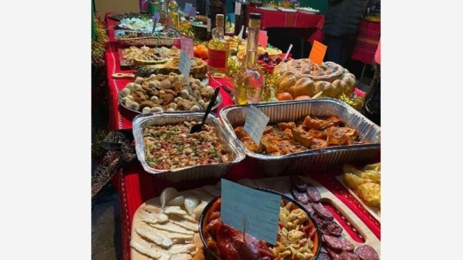 Изложба на домашно приготвени мезета и питиета беше открита в