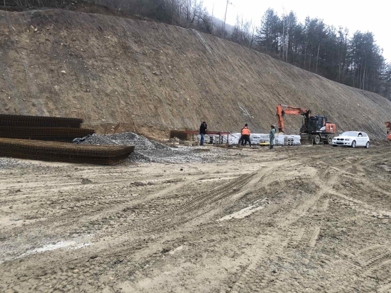 Отварянето на международен път Е 79 между Мездра и Ребърково все