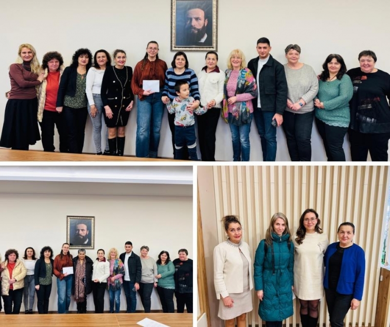 В духа на Коледния базар и празничната програма за коледно