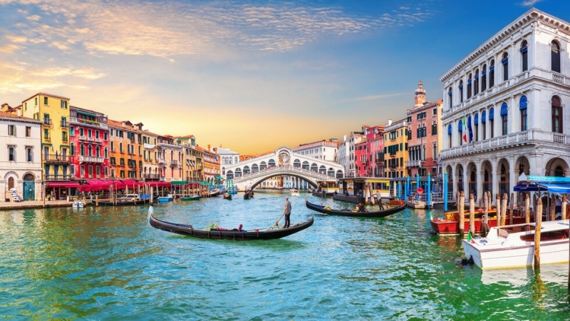 Туристите желаещи да посетят Венеция от днес вече ще трябва