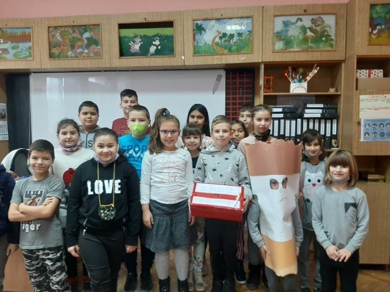 Педагогическият екип на Детска градина Мир направи парично дарение на