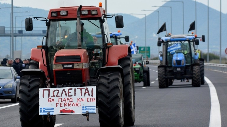 Поради стачни дейности и блокада от гръцките фермери ще има