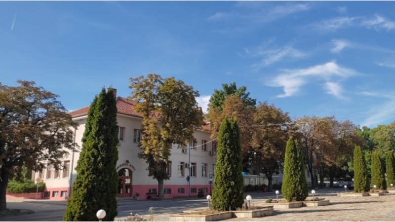 Център за настаняване от семеен тип за пълнолетни лица с