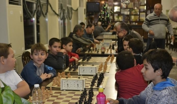 Част от ежегодните коледни игри на АЕЦ Козлодуй бе провелия