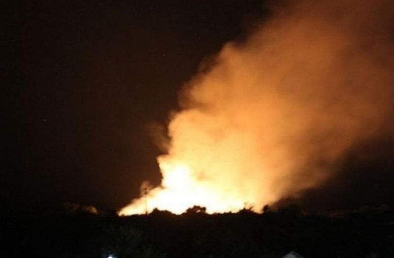 Повече от 400 души бяха евакуирани заради голям горски пожар,