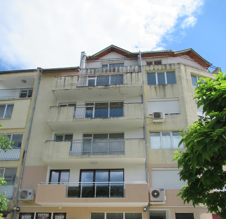 Частен съдебен изпълнител продава на търг тристаен апартамент във Видин