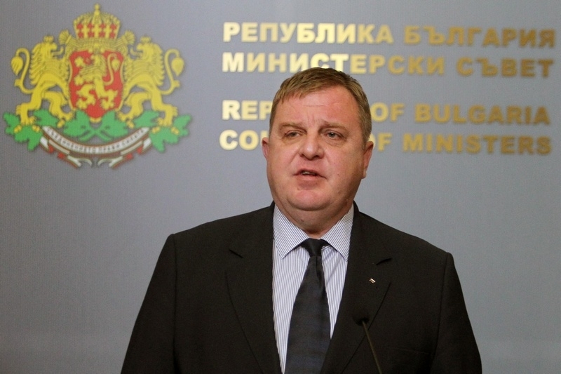 Министърът на отбраната Красимир Каракачанов излезе с официална позиция относно