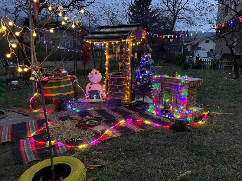 Гергана Стоянова заслужено спечели надпреварата за най красива украса в конкурса