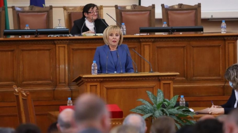 Председателят на Изправи се Мутри вън Мая Манолова се обърна