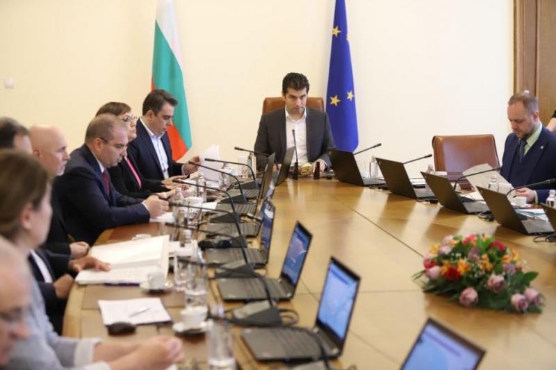 Министрите от Има такъв народ напуснаха заседанието на Министерския съвет