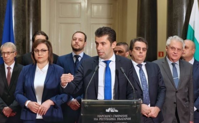 Партиите в управлението се събират на коалиционен съвет в неделя