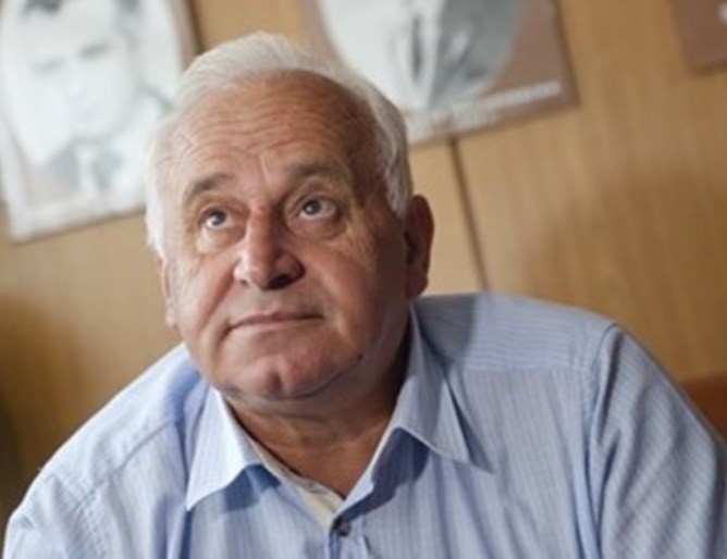 На 68 годишна възраст внезапно почина Георги Георгиев Той беше три мандата