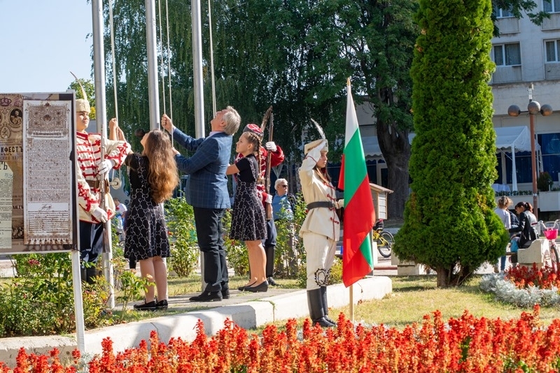 В деня в който се навършват 100 години от смъртта