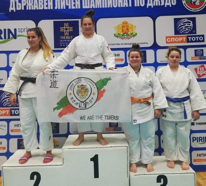 През почивните дни в спортна зала Васил Левски в Пазарджик