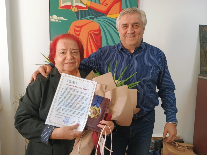 Иван Аспарухов поздрави треньорката по художествена гимнастика Лили Николова по случай нейната 70-годишнина
