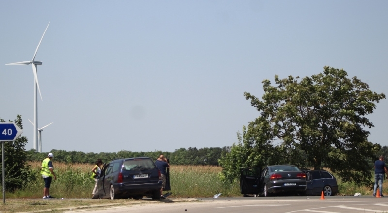 11 души българи и румънци преживяха катастрофа вчера край