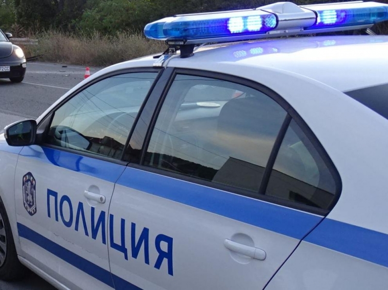 Две катастрофи затрудняват движението на пътя Долни Дъбник Искър съобщиха от полицията