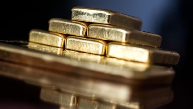 Златото достига седмичен ръст от 5%