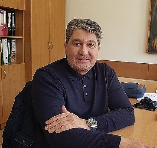 Петър Керемедчиев поздрави медицинските специалисти по случай Международния ден на сестринството